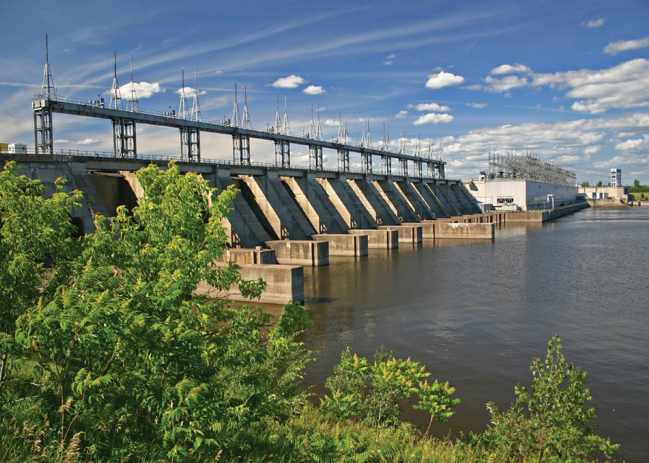 New advanced relay protects generators of all sizes and types